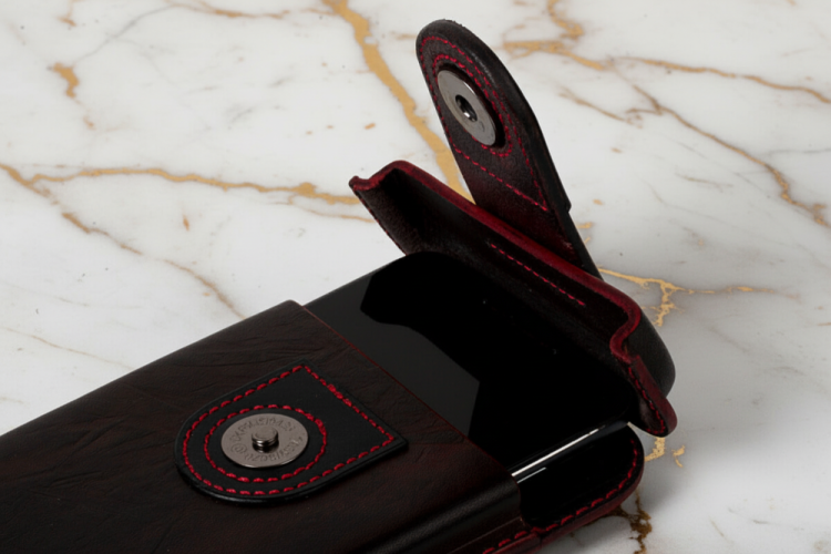 Oboustranně formovaný pouzdro na iPHONE16 Pro MAX